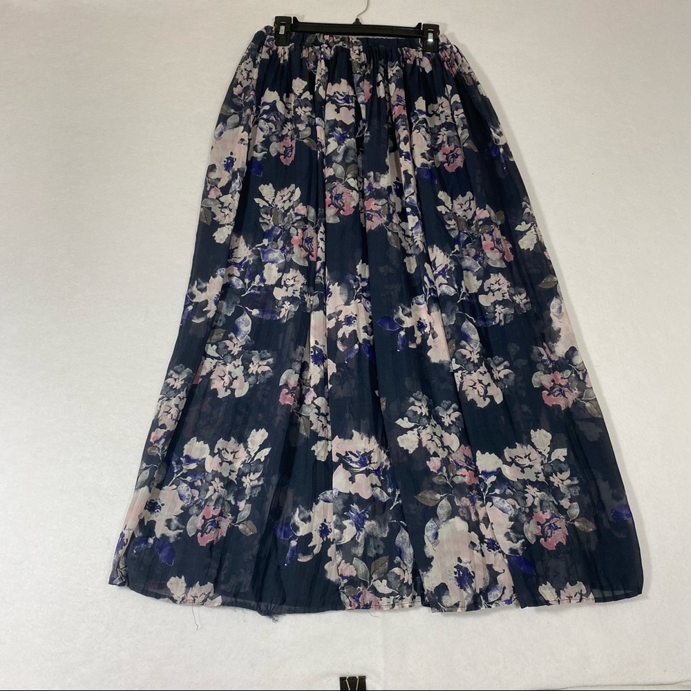 Xhilaration Floral Maxi Skirt floral Pleated Skirt Elastic Waist XS Line…
